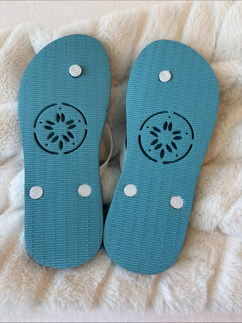 St. Barths NEW Teal Flip Flop Sandals with White Straps - Picture 5 of 5